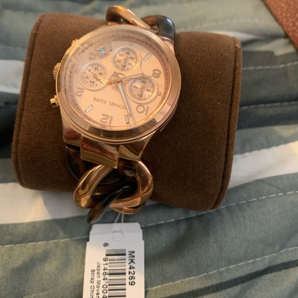 Michael Kors brand new never used valued $225